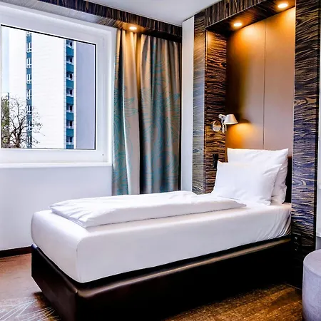 Hotel One Berlin-tiergarten 3*